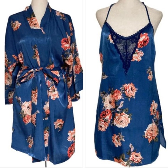 In Bloom Other - NWOT In Bloom Nightgown & Matching Robe Size Medium